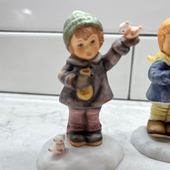 (3) BERTA HUMMELS - Picture 3 of 6